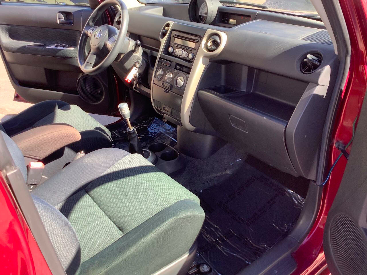 Used 2006 Scion xB FWD image 29