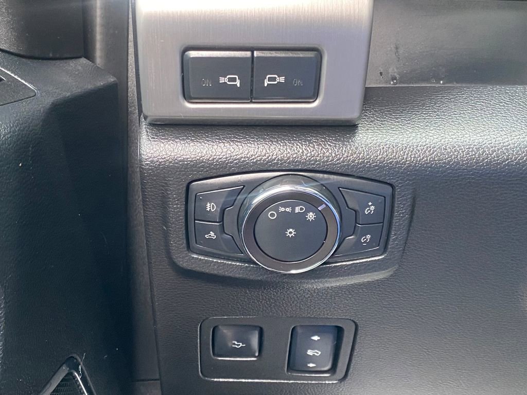 Used 2018 Ford F250 Platinum w/ Platinum Ultimate Package image 32