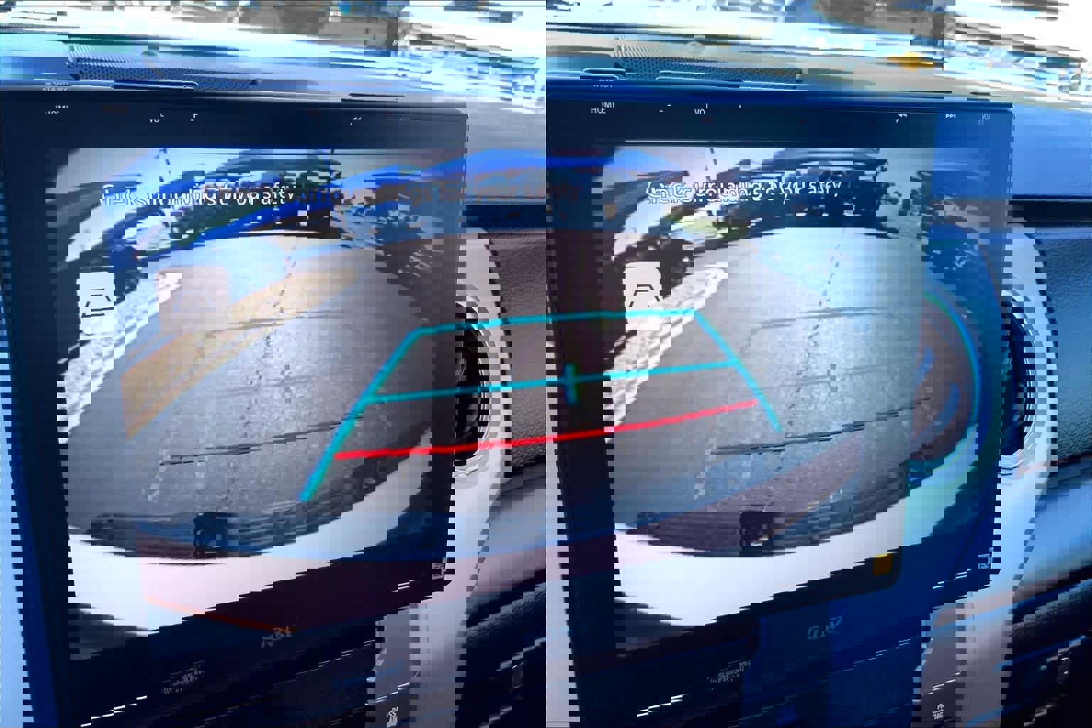 Used 2019 Toyota Tundra SR5 w/ SR5 Upgrade Package AWD/4WD image 27