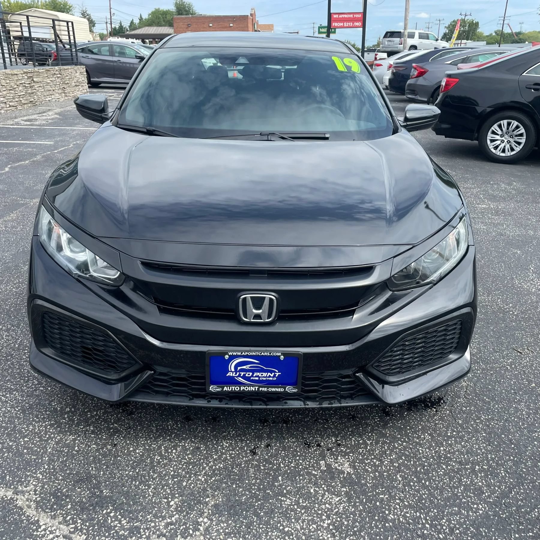 Used 2019 Honda Civic LX image 2