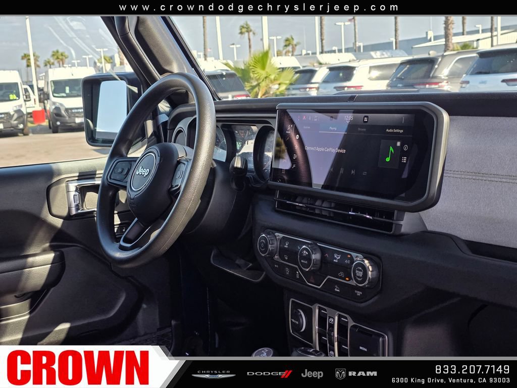 Used 2025 Jeep Gladiator Sport AWD/4WD image 10