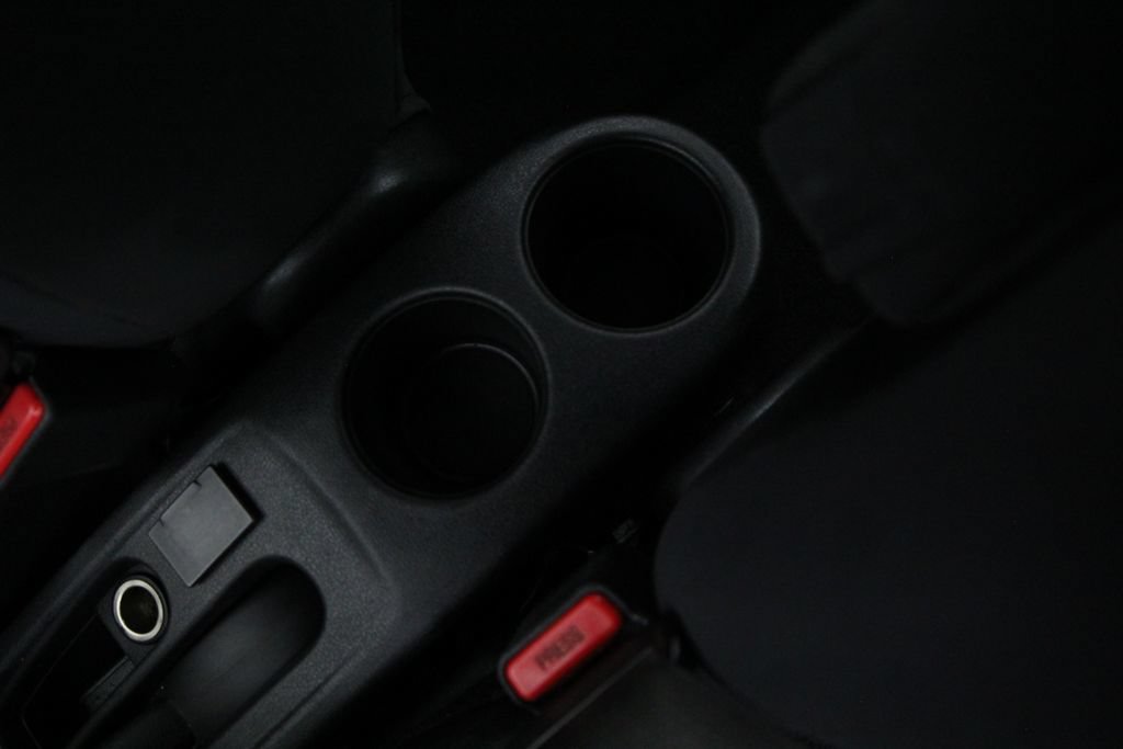 Used 2013 Nissan Versa SV w/ Convenience Pkg FWD image 24