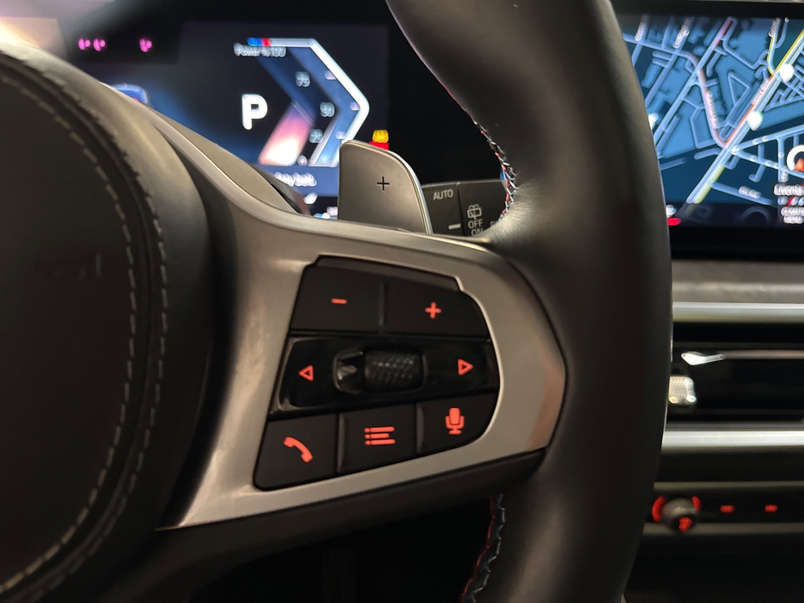 Used 2023 BMW X7 M60i w/ Executive Package image 45