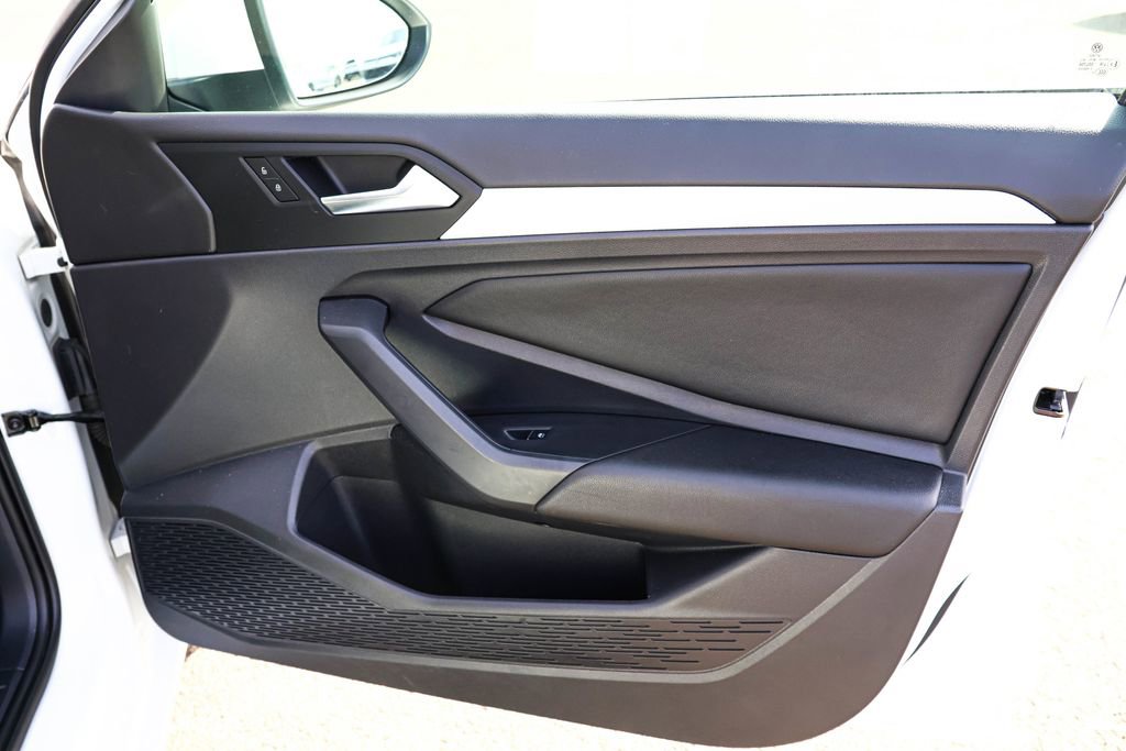 Used 2021 Volkswagen Jetta S image 36