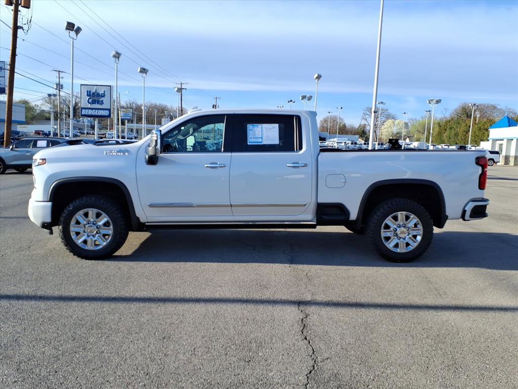 Used 2025 Chevrolet Silverado 2500 High Country w/ Z71 Off-Road Package image 7