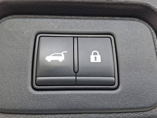 Used 2024 Nissan Rogue SV AWD/4WD image 29