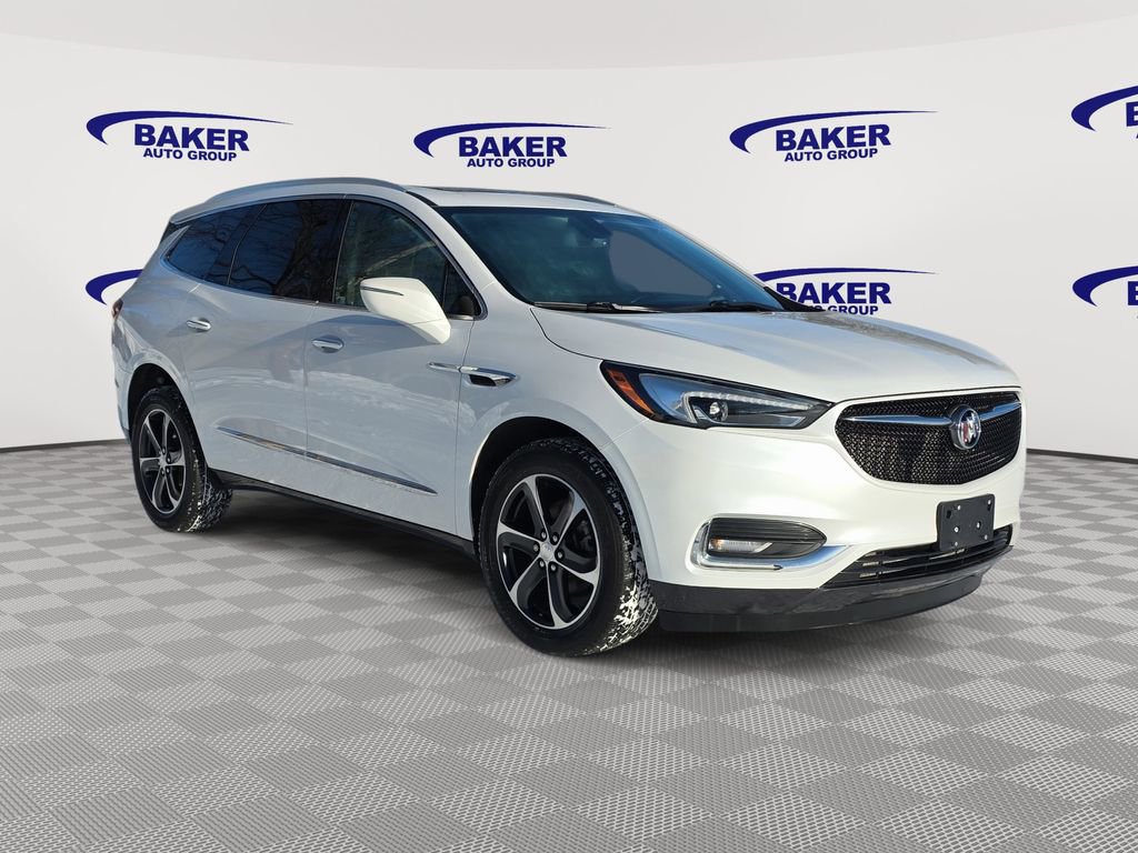 Used 2021 Buick Enclave Essence image 3