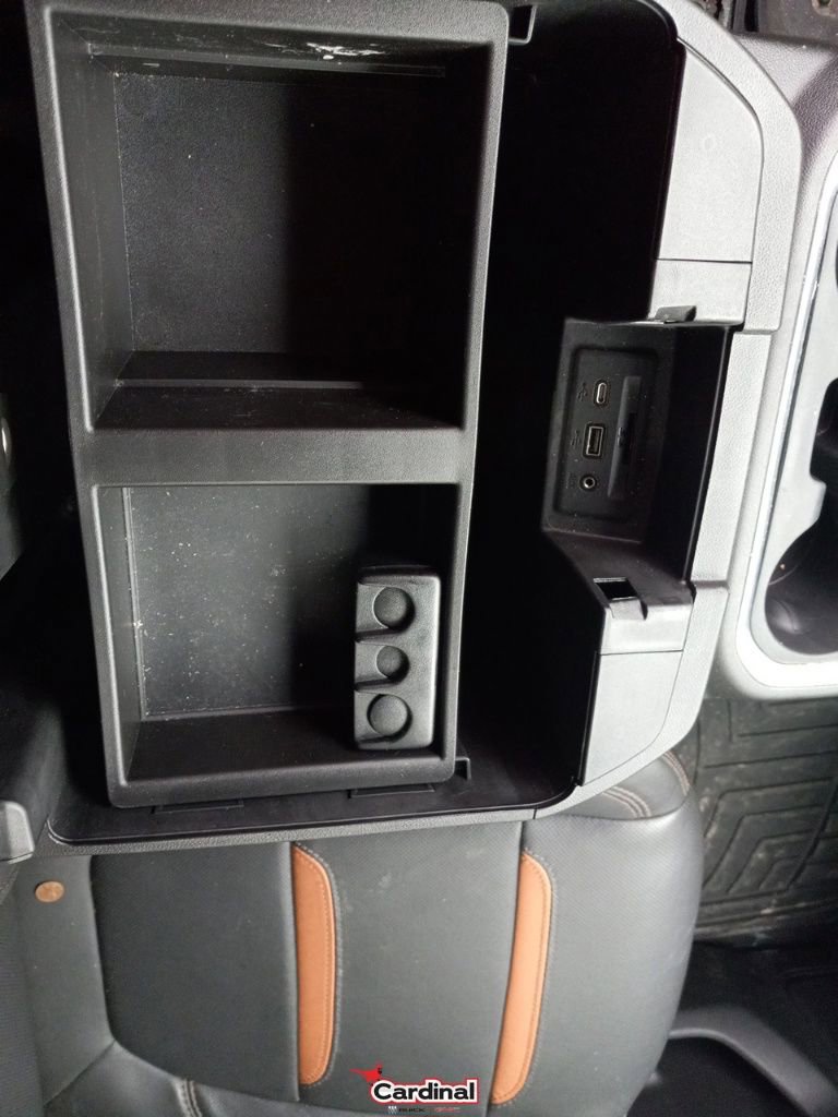 Used 2022 GMC Sierra 2500 AT4 image 33