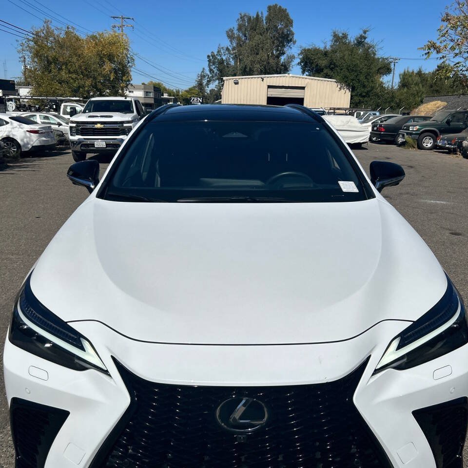 Used 2026 Lexus NX 450h+ F Sport AWD/4WD image 14