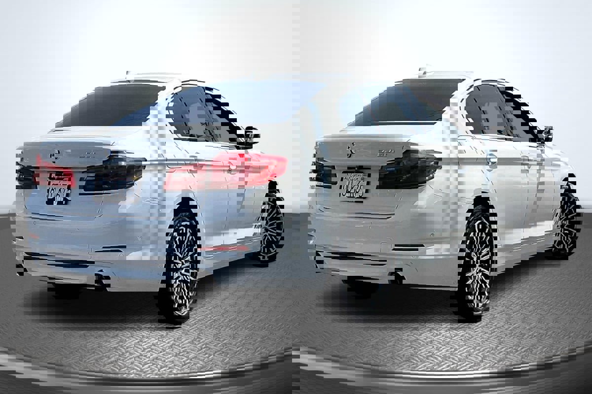 Used 2020 BMW 530i w/ Convenience Package image 13