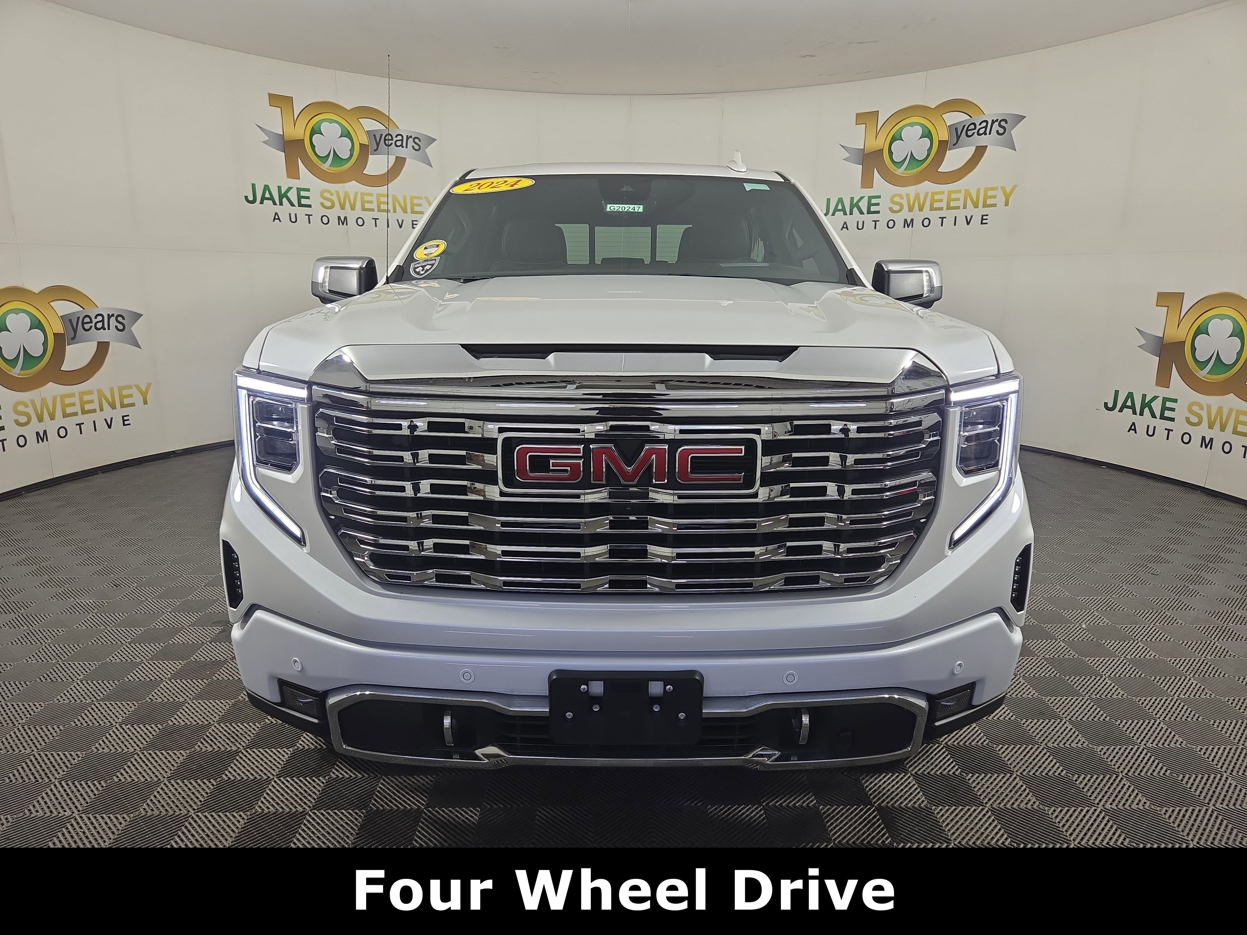 Certified 2024 GMC Sierra 1500 Denali w/ Technology Package AWD/4WD image 2