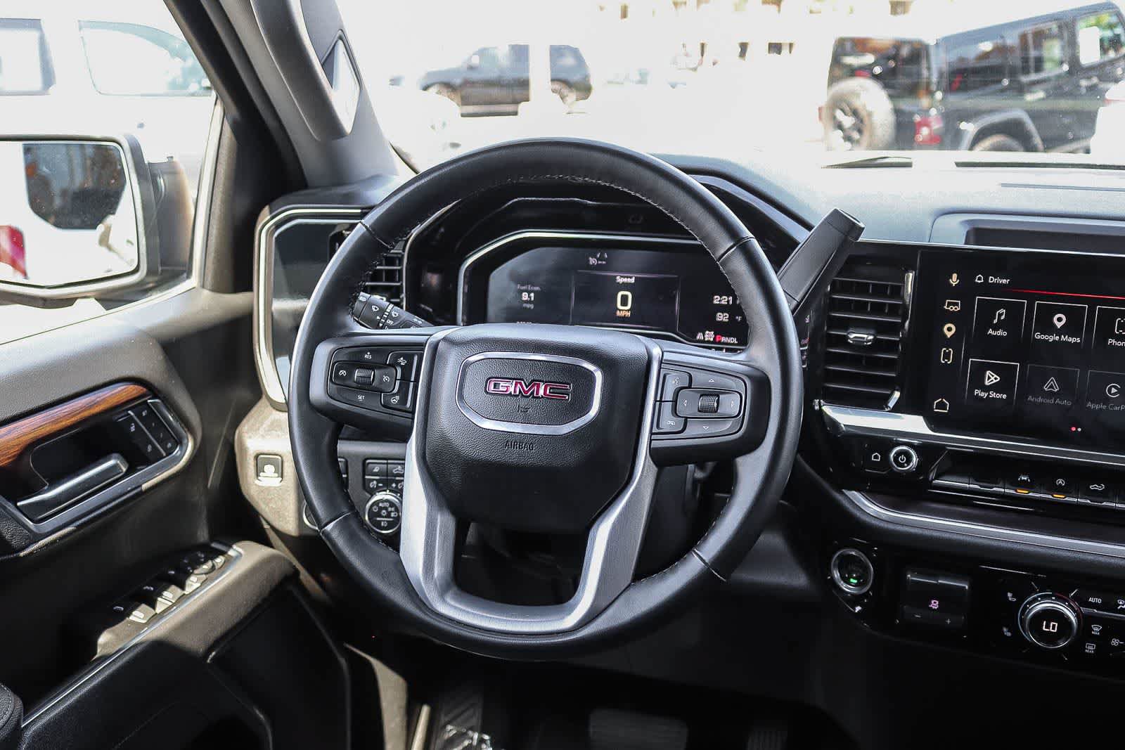 Used 2025 GMC Sierra 1500 SLT AWD/4WD image 15