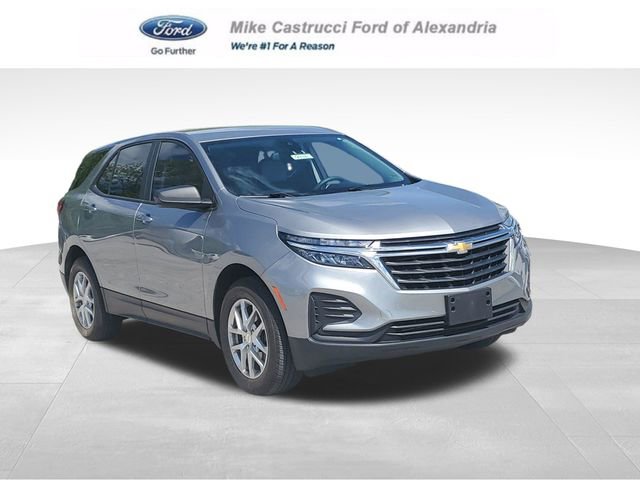 Used 2024 Chevrolet Equinox LS AWD/4WD image 1