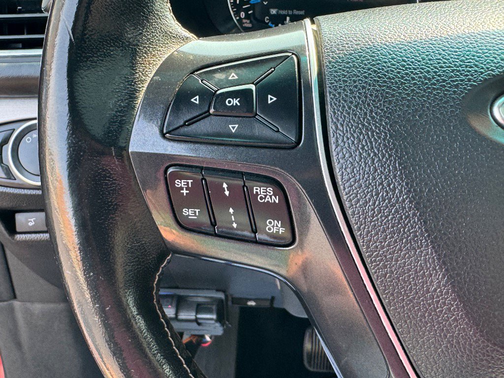 Used 2016 Ford Explorer Platinum AWD/4WD image 23