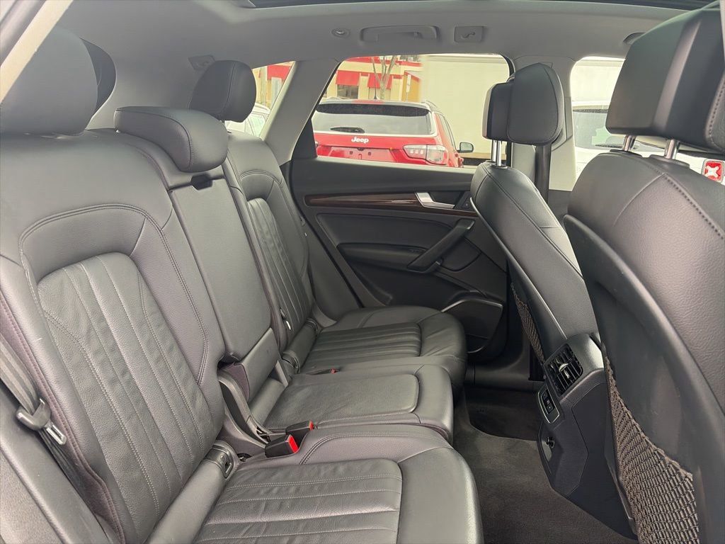 Used 2018 Audi Q5 2.0T Premium w/ Convenience Package image 14