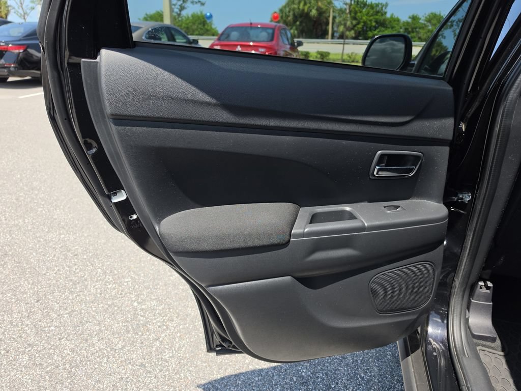 Used 2024 Mitsubishi Outlander Sport ES AWD/4WD image 12