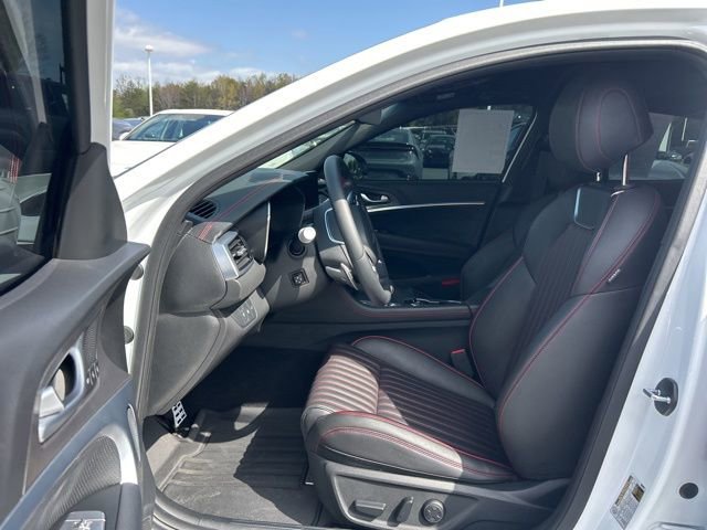 Used 2024 Genesis G70 2.5T w/ Sport Prestige Package image 12