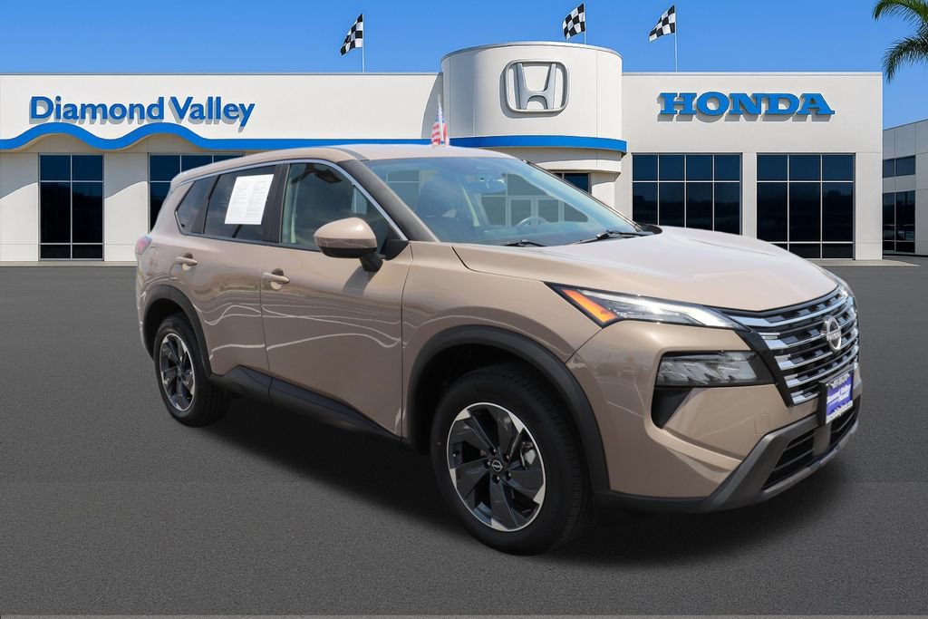 Used 2025 Nissan Rogue SV FWD image 1