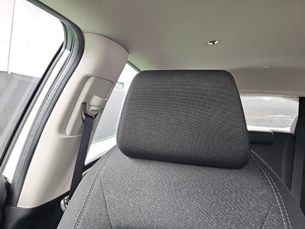 Used 2024 Honda HR-V LX image 13