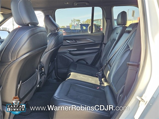 Used 2024 Jeep Grand Cherokee Altitude image 6