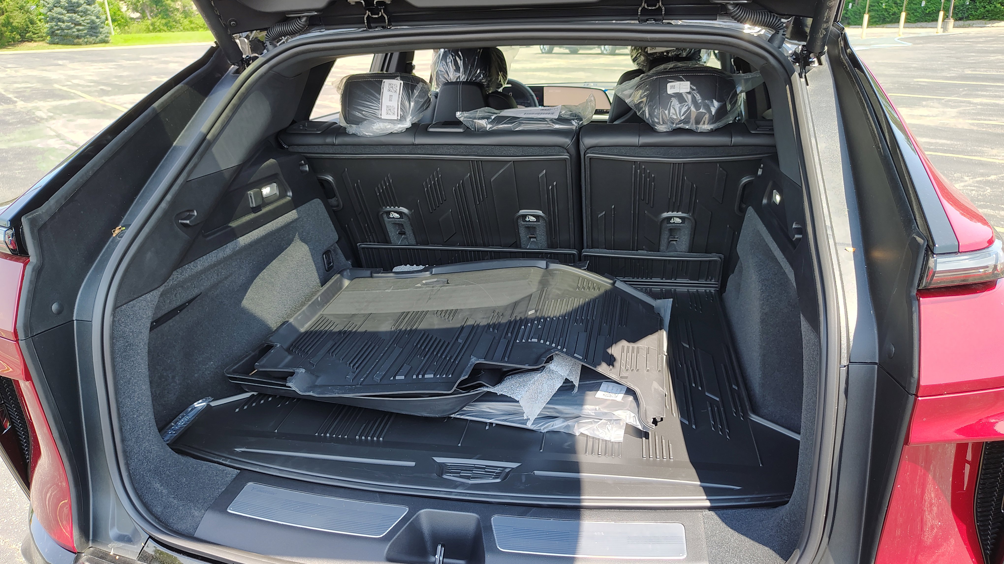 New 2025 Cadillac Lyriq Sport image 39