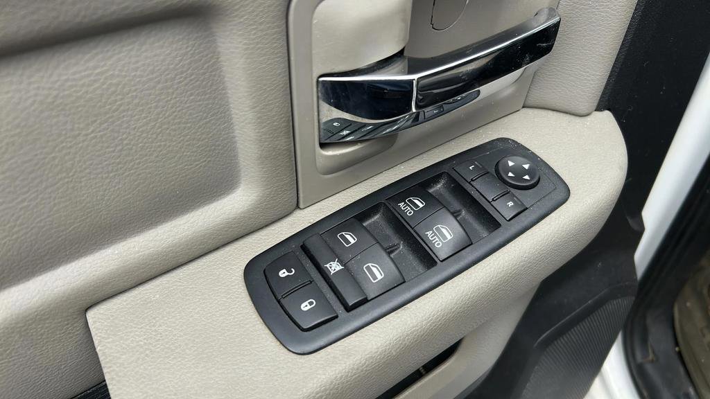 Used 2012 RAM 1500 Classic SLT RWD image 28