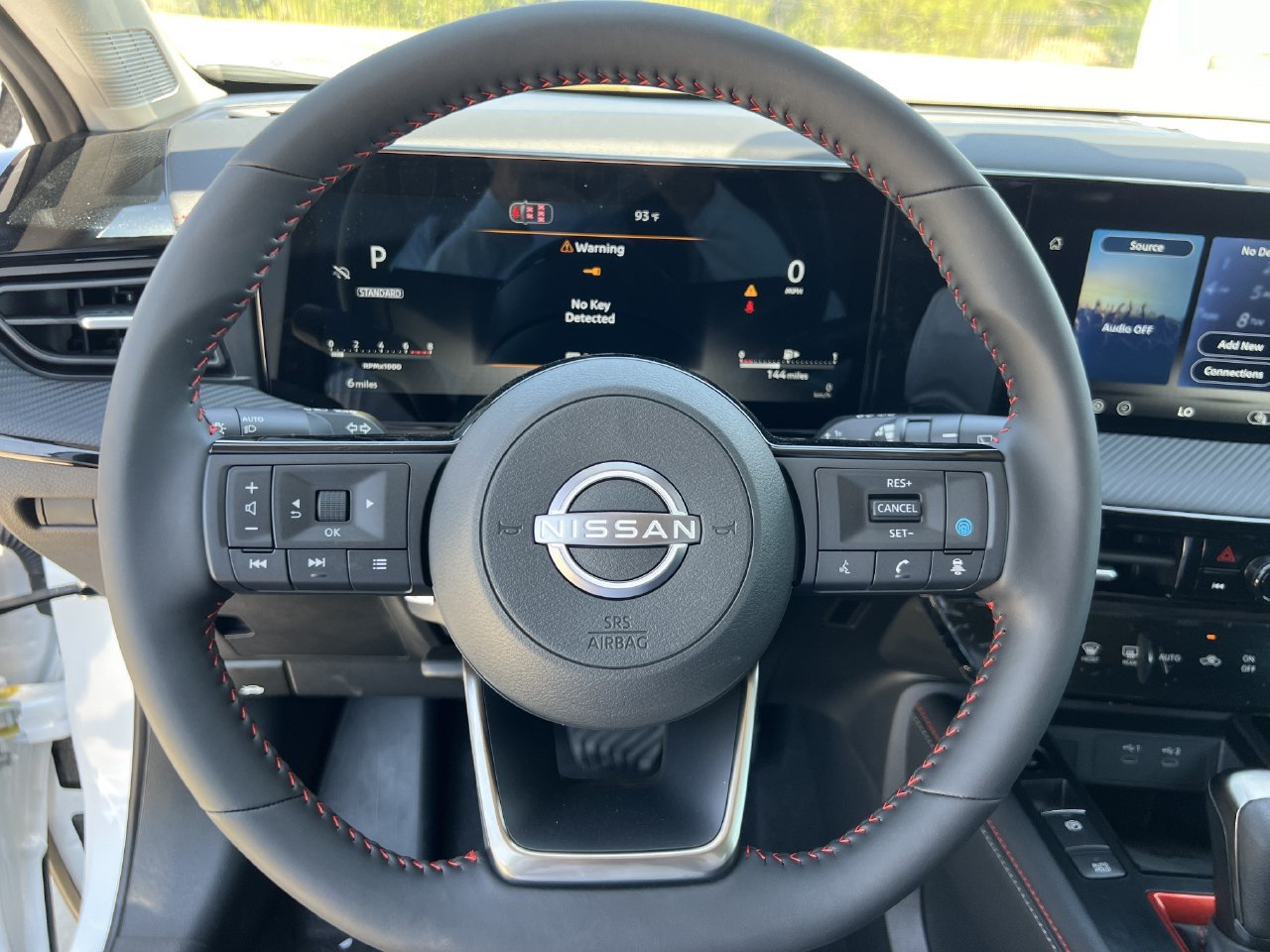 New 2027 Nissan Kicks SR FWD image 8