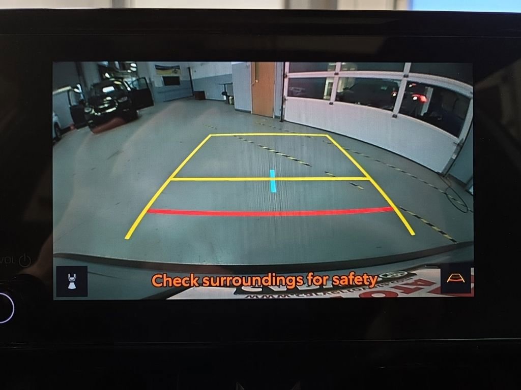 Used 2025 Toyota Corolla Cross AWD Hybrid w/ Convenience Package image 27