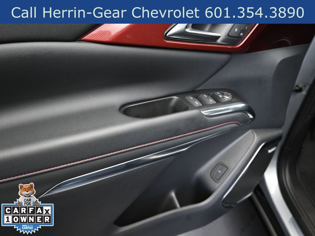 Used 2024 Chevrolet Traverse RS image 11