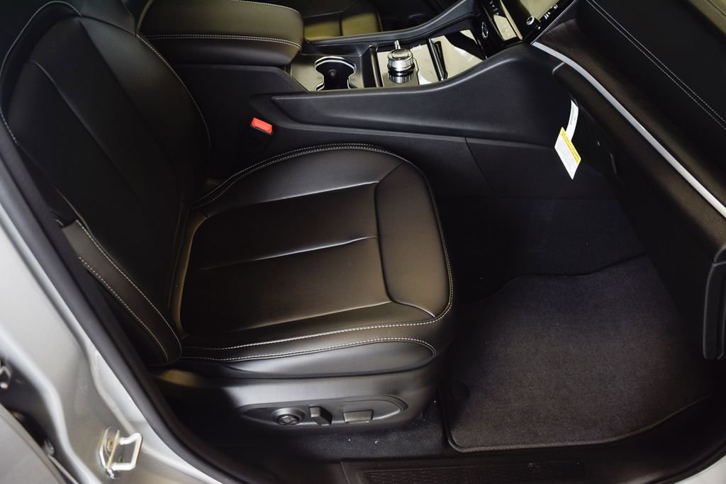 New 2026 Jeep Grand Cherokee Limited image 10