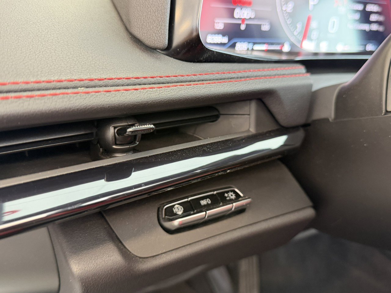 Used 2023 Chevrolet Corvette Stingray Preferred Conv w/ Z51 Performance Package image 27