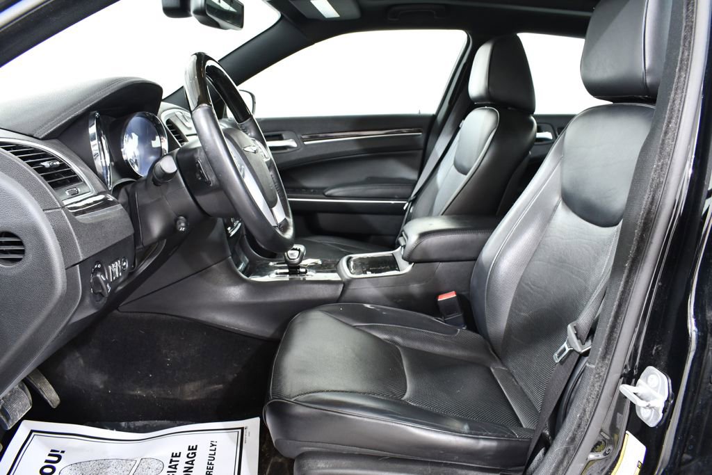 Used 2014 Chrysler 300 C w/ Harman/Kardon Audio Group AWD/4WD image 6