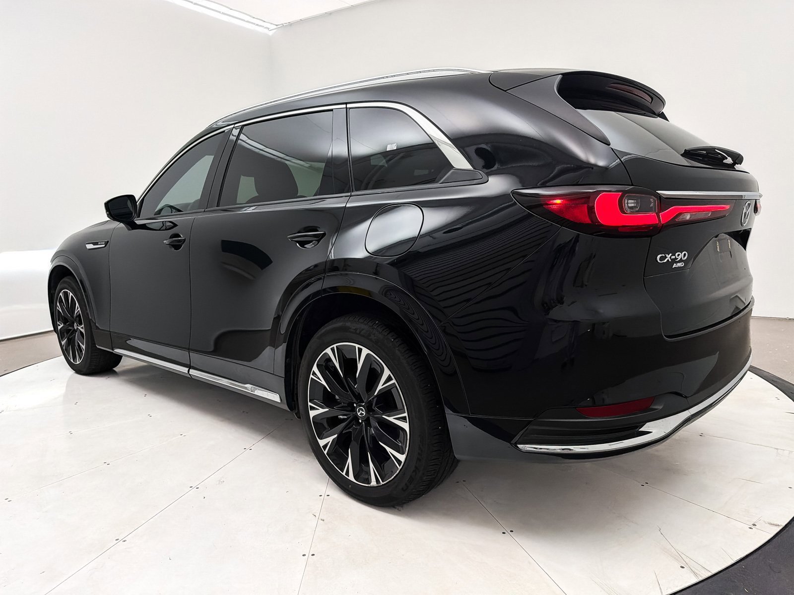 Certified 2025 MAZDA CX-90 3.3 Turbo S w/ Premium Package image 17