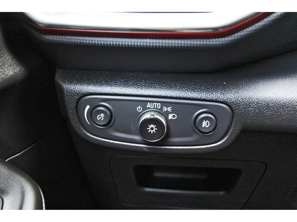 Used 2023 Chevrolet TrailBlazer RS w/ Convenience Package FWD image 18