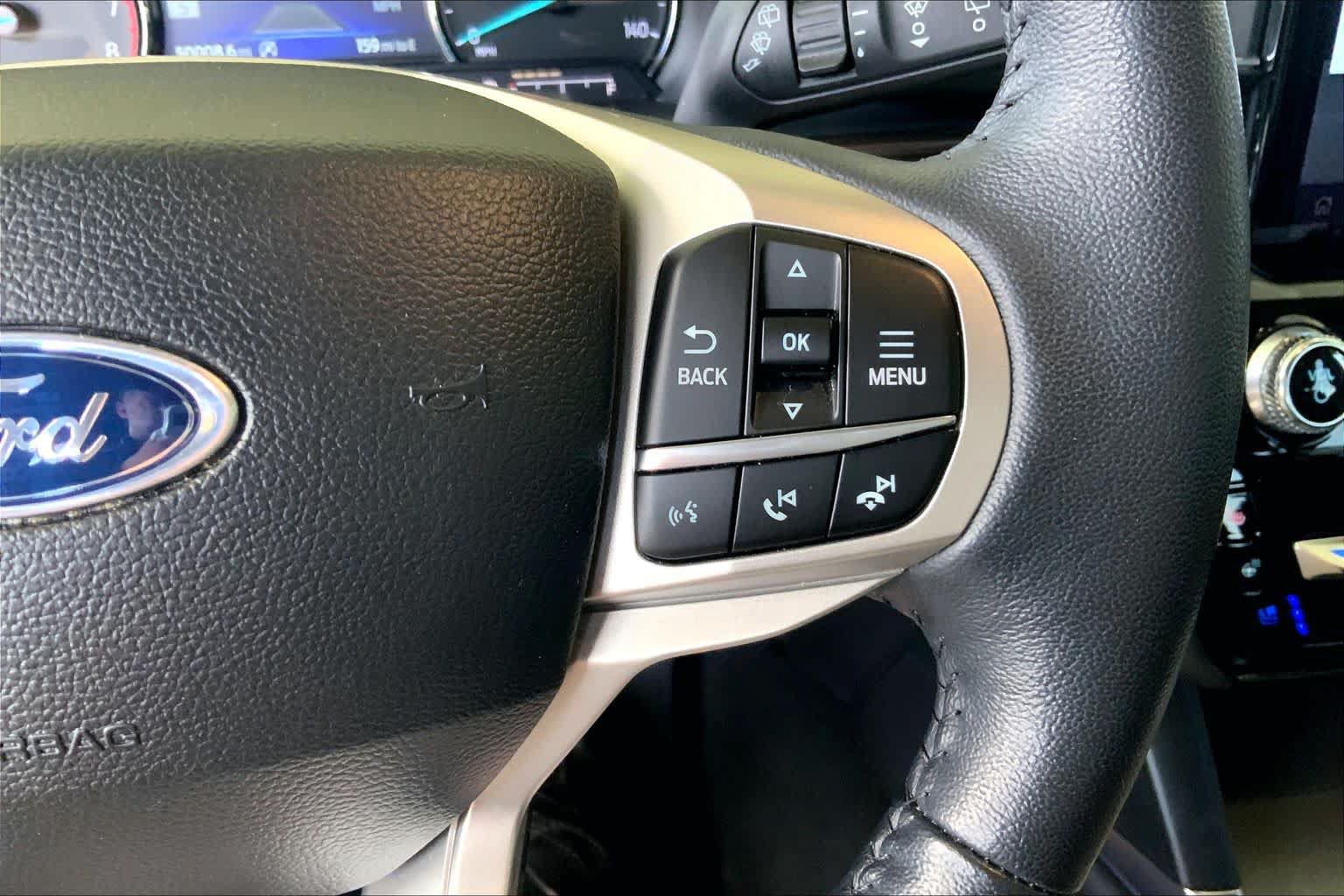 Used 2023 Ford Explorer Limited w/ Limited Technology Package RWD image 25