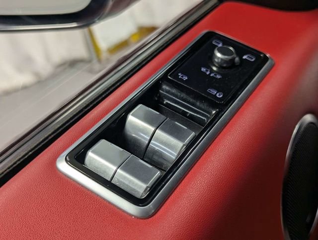 Used 2021 Land Rover Range Rover Sport HST image 16