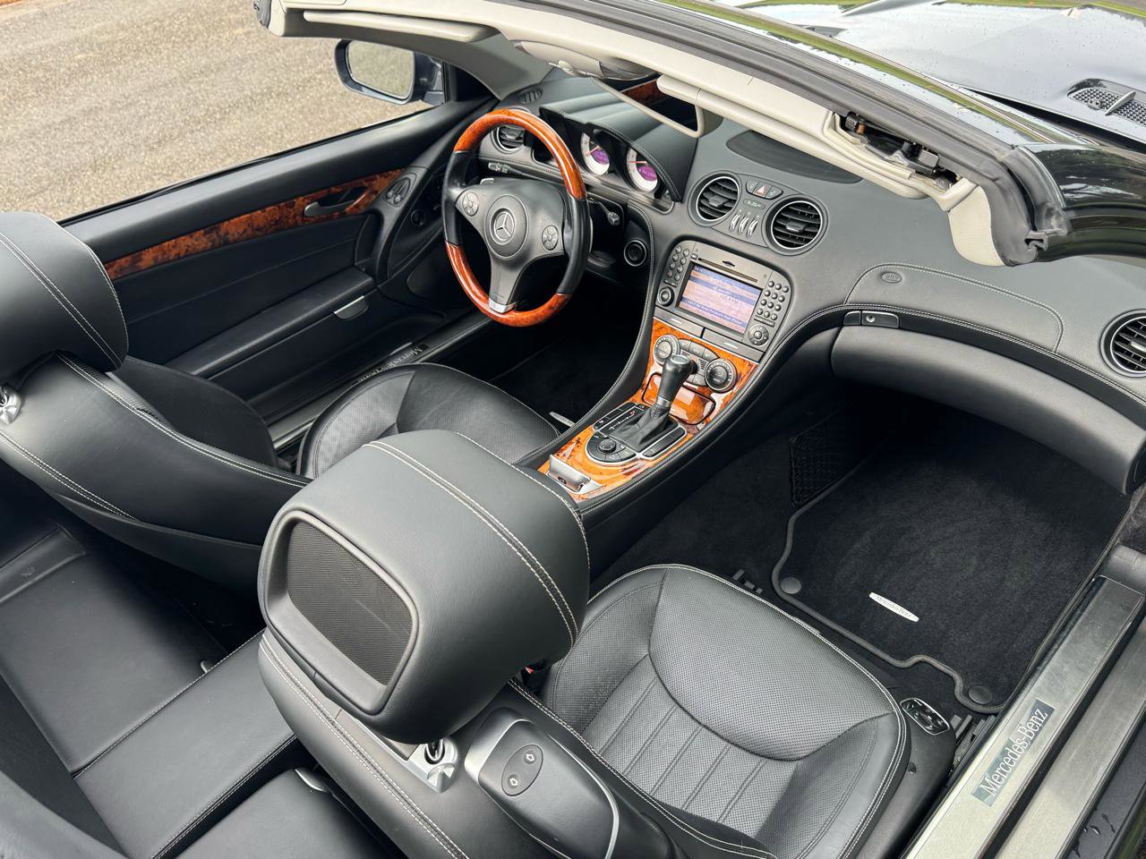 Used 2012 Mercedes-Benz SL 550 image 21