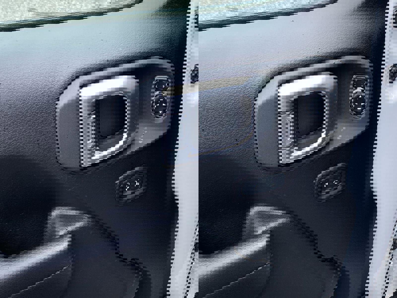 Used 2019 Jeep Wrangler Unlimited Sport S image 16