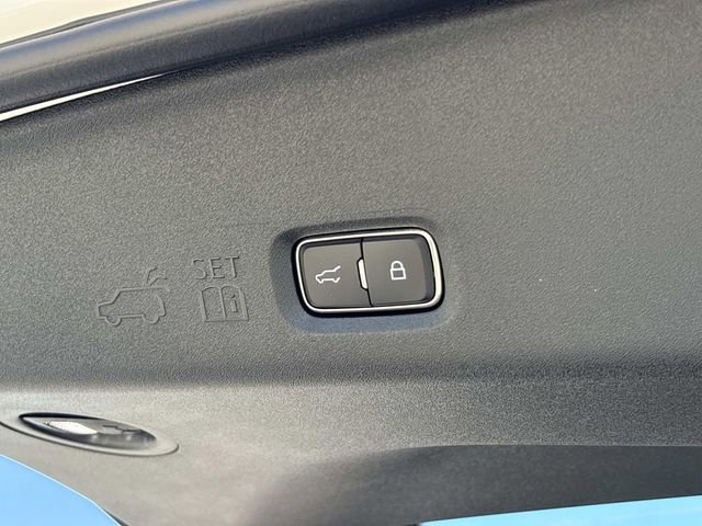 New 2026 Lincoln Navigator L Reserve w/ Jet Appearance Package AWD/4WD image 13