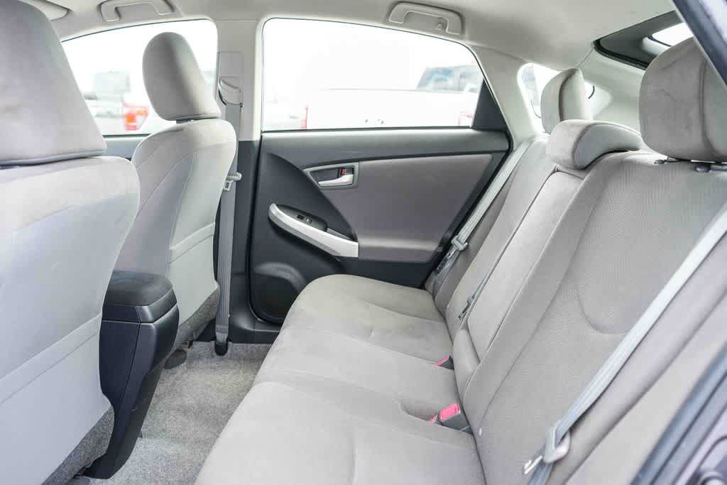 Used 2015 Toyota Prius Two w/ Preferred Accessory Package FWD image 18