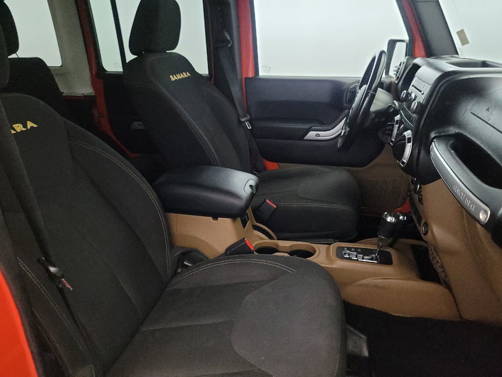 Used 2015 Jeep Wrangler Unlimited Sahara AWD/4WD image 21