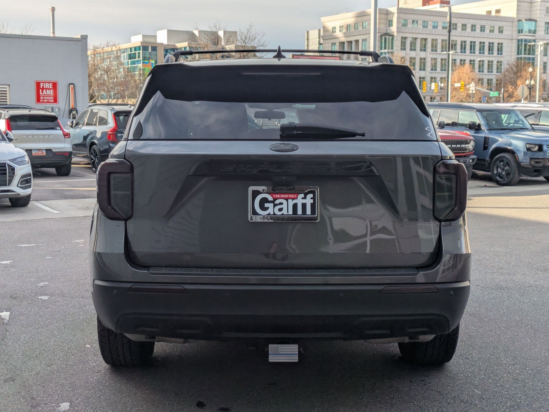 Used 2020 Ford Explorer XLT w/ Comfort Package image 4