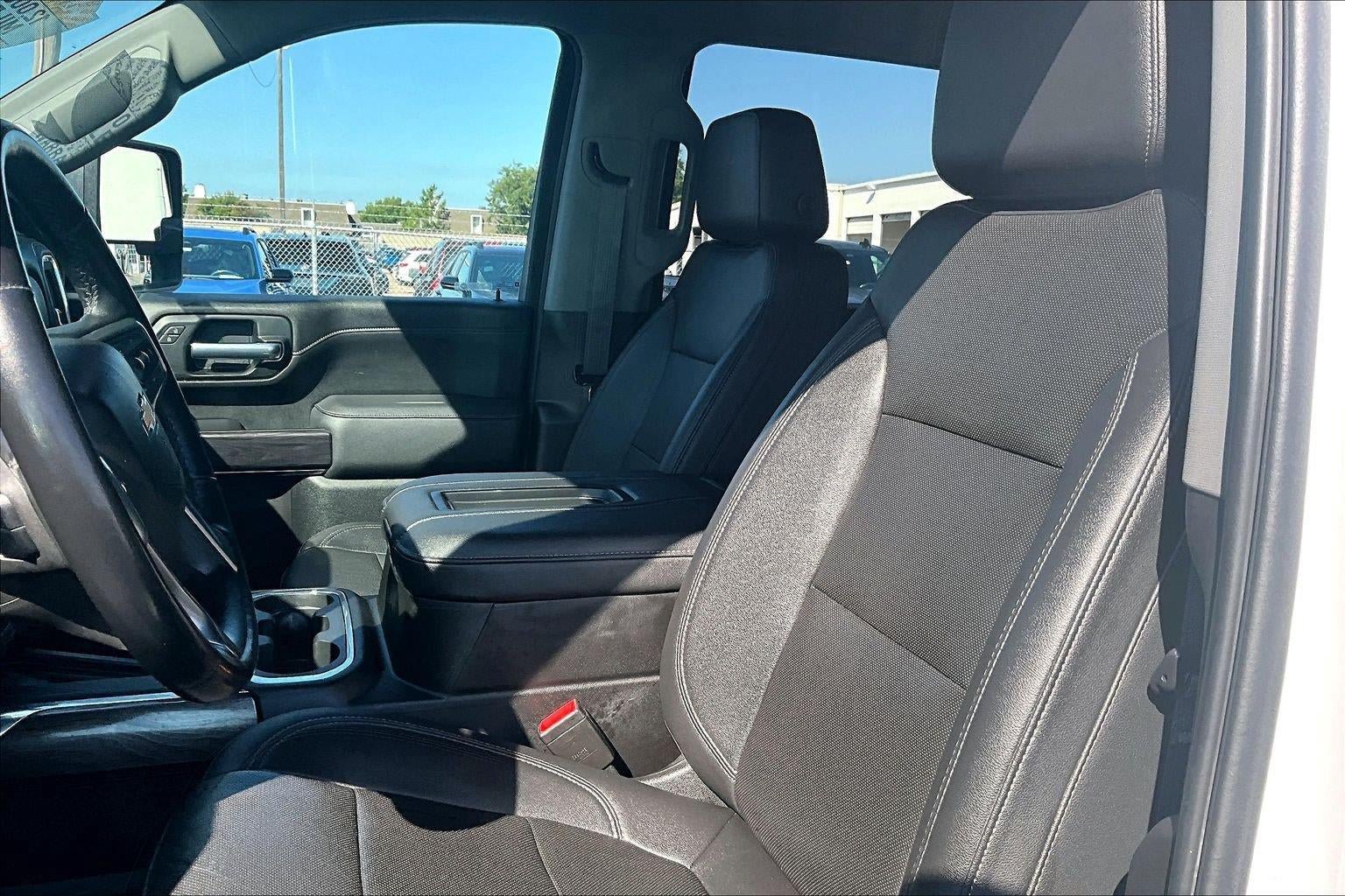 Used 2021 Chevrolet Silverado 2500 LTZ w/ LTZ Premium Package AWD/4WD image 23