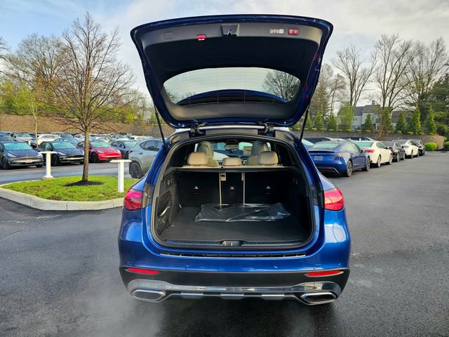 New 2026 Mercedes-Benz GLC 300 4MATIC image 9