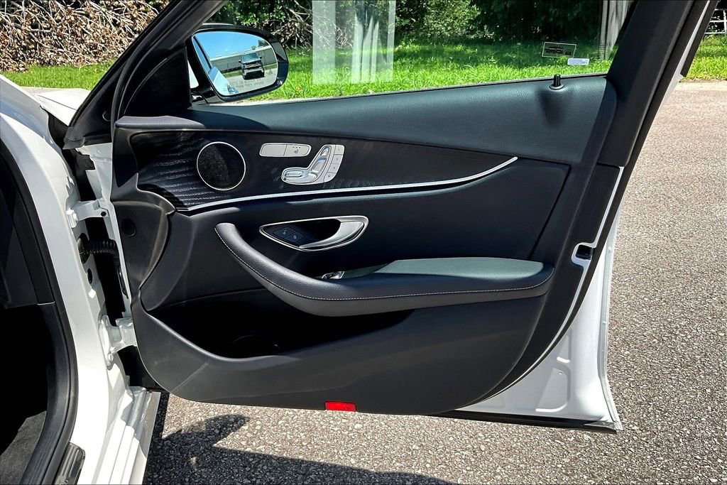 Used 2022 Mercedes-Benz E 350 Sedan image 25