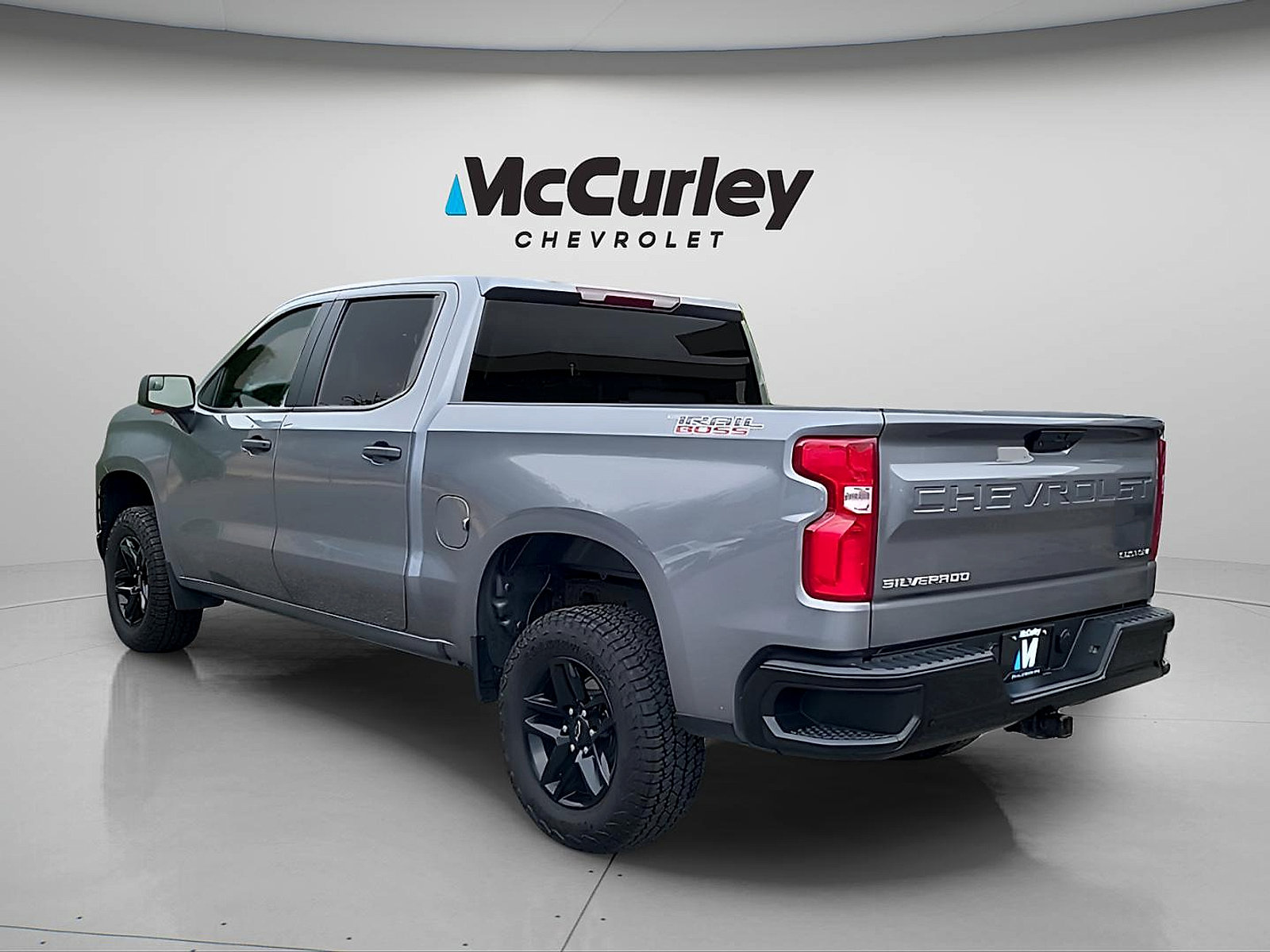 Used 2022 Chevrolet Silverado 1500 Custom Trail Boss AWD/4WD image 5