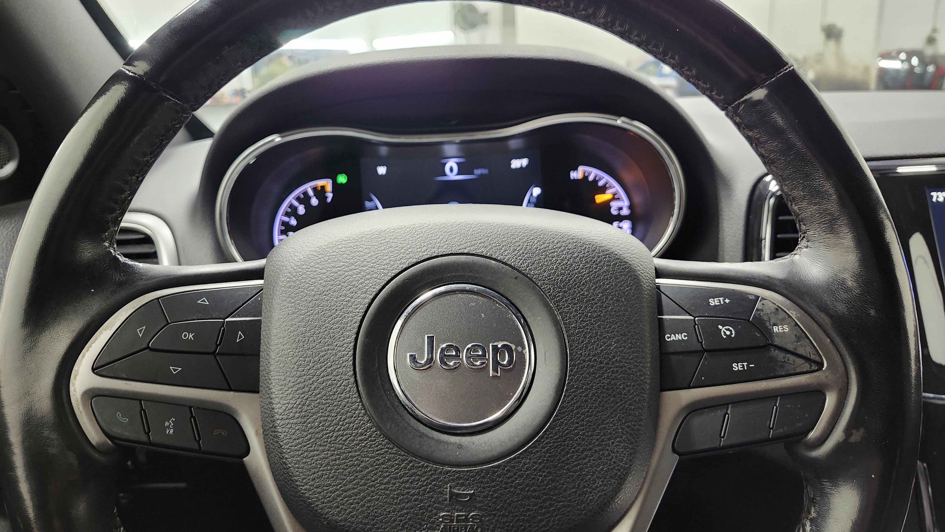 Used 2021 Jeep Grand Cherokee Limited w/ Premium Lighting Group image 32