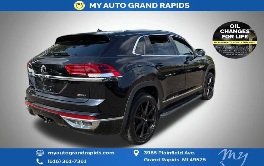 Used 2022 Volkswagen Atlas Cross Sport SEL Premium R-Line AWD/4WD image 10