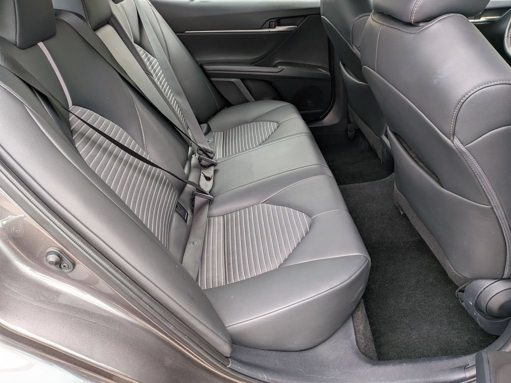 Used 2024 Toyota Camry SE FWD image 16