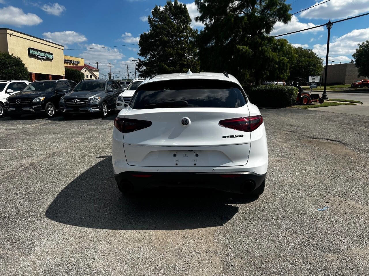 Used 2019 Alfa Romeo Stelvio w/ Nero Edizione image 6